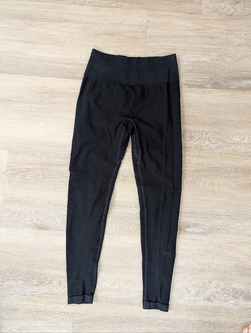 Black Aurola Scrunch Butt Leggings
